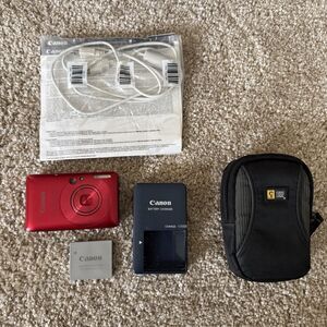 Canon PowerShot SD780 IS Digital ELPH 12.1MP Red Camera Tested Charger Battery C
